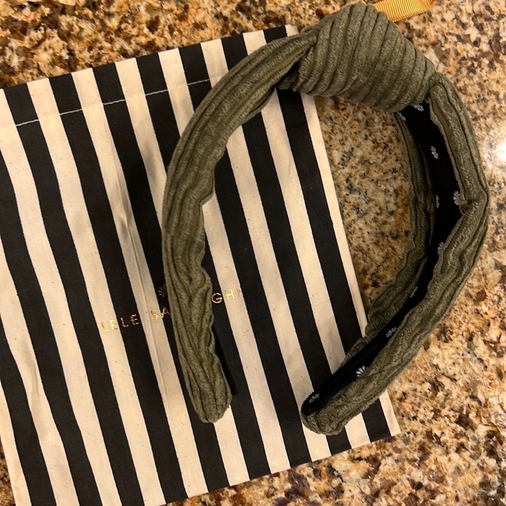 Lele Sadoughi LIKE NEW olive green puff corduroy headband